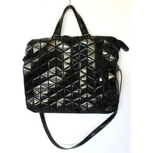 【PLEATS PLEASE】BAOBAO ISSEY MIYAKE How to Buy Bao Bao Bags and Pleats Please in Japan | New Denizen
